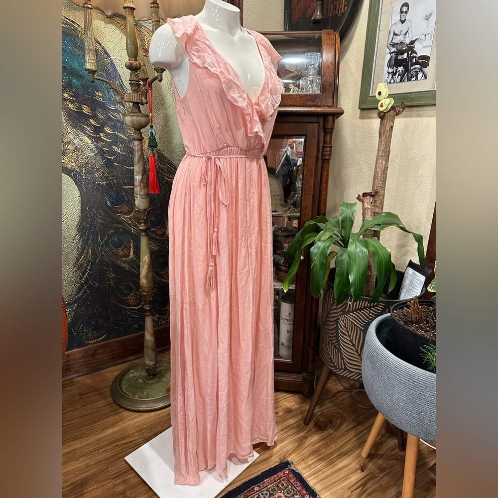 NWT  PALE PINK Maxi Dress Faux Wrap top Ruffled W/Tassel Belt Flowy Skirt - Picture 4 of 10